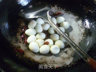 麻辣鹌鹑蛋的做法步骤：3