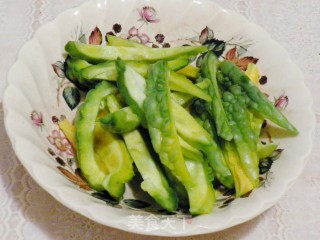 豆豉苦瓜牛肉的做法步骤：2