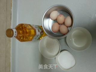 戚风蛋糕的做法步骤：1