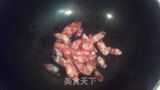 香肠炒油菜的做法步骤：3