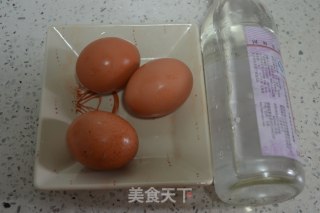 糖醋鸡蛋的做法步骤：1