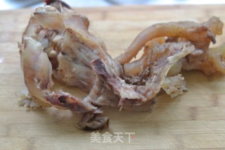 强筋健骨，秋季养生菜-【葱烧牛蹄筋】的做法步骤：1