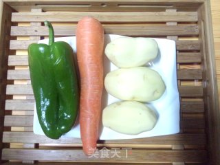糖醋土豆丝的做法步骤：1