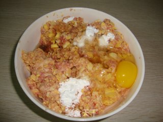 【清蒸玉米＆马蹄狮子头】-----原汁原味，清甜的味道的做法步骤：5