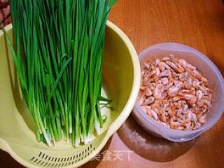 家常小炒---------【韭菜炒河虾】的做法步骤：1