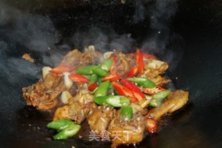 特色蒜香焖鸡块的做法步骤：8
