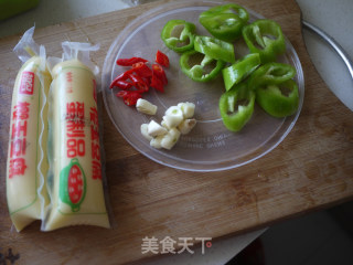 红烧玉子豆腐的做法步骤：1