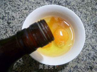 榨菜平菇蛋花汤的做法步骤：2