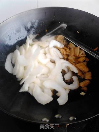 老(酸)黄瓜炒肉的做法步骤：6