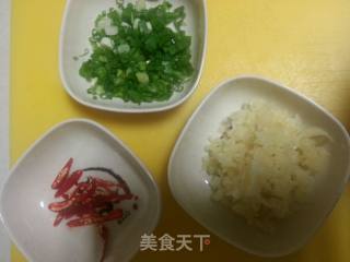 蒜茸粉丝蒸扇贝的做法步骤：5