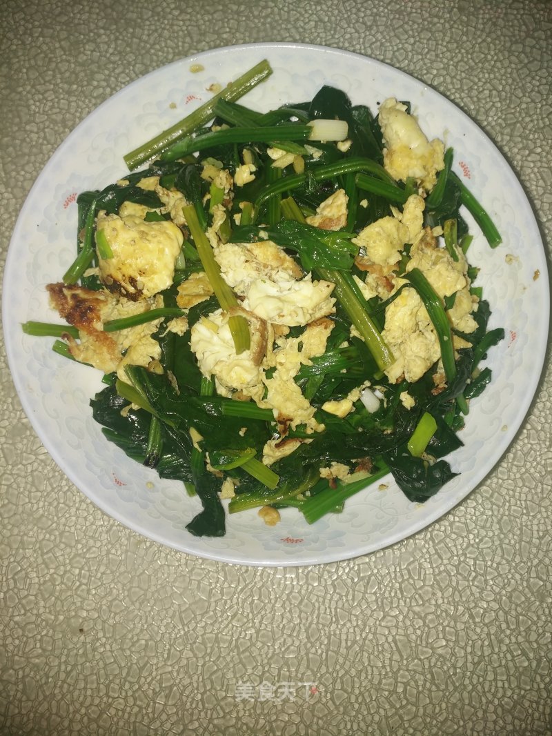 菠菜炒鸡蛋的做法