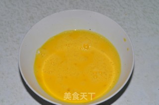 香葱虫草炒鸡蛋的做法步骤：2