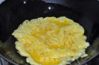香葱虫草炒鸡蛋的做法步骤：5
