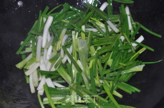 香葱虫草炒鸡蛋的做法步骤：6