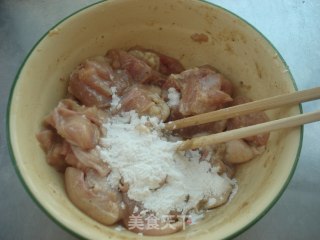 干锅鸡块的做法步骤：2