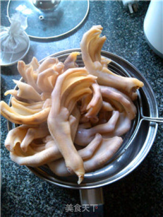陈皮焖鸭掌的做法步骤：10
