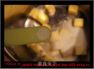 “储藏”坚果的好方法---坚果酥饼的做法步骤：1