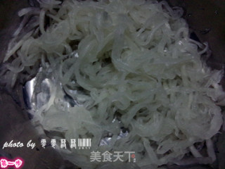 清爽萝卜丝——小菜一碟的做法步骤：2