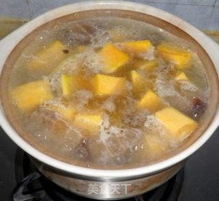 腊味老南瓜煲的做法步骤：6