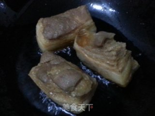 家常版梅菜扣肉的做法步骤：5