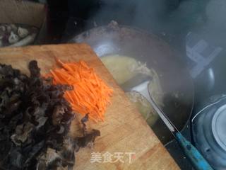 鱼香肉丝的做法步骤：5