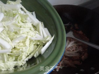 白菜炒粉的做法步骤：7