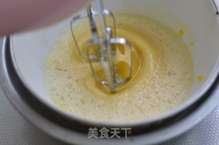跟帅一起学烘焙-蛋糕入门之【海绵鸡蛋糕】的做法步骤：2