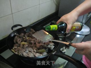 土豆烧排骨的做法步骤：6