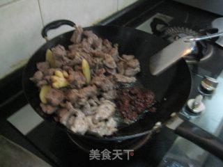 土豆烧排骨的做法步骤：7