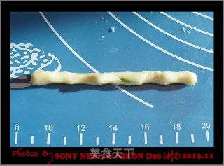 做过一次就忘不了---椰香柠檬蜂蜜小麻花的做法步骤：10