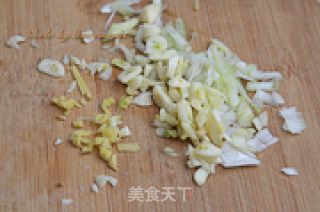 笋丁鸡米的做法步骤：5