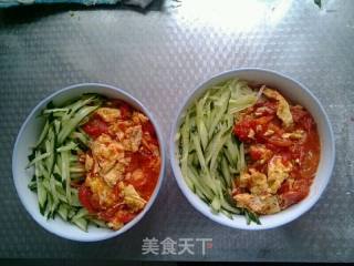 清新鸡蛋西红柿手工凉面的做法步骤：1
