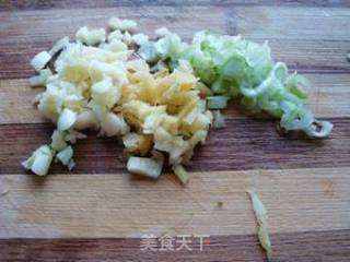 香辣蕨菜炒豆腐的做法步骤：2