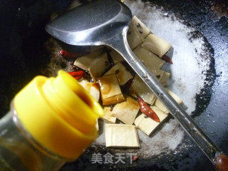 麻辣虾米干的做法步骤：5
