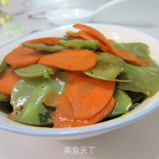 红萝卜炒扁豆的做法步骤：7