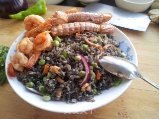 家常墨汁炒饭的做法步骤：3