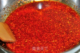 川菜必不可少----自制红油的做法步骤：3