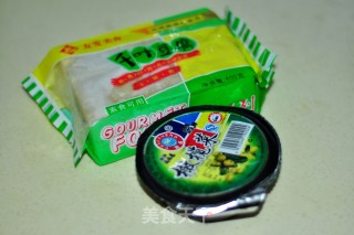 榄菜拌千页豆腐的做法步骤：1