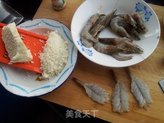 土豆丝馒头虾的做法步骤：2