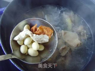 补气养血---白果鸭汤的做法步骤：7
