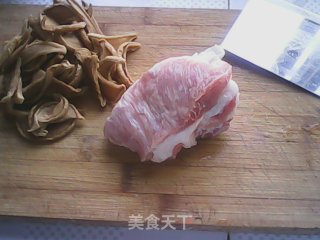 萝卜干肉馅包的做法步骤：1