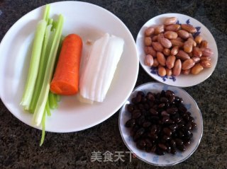 黑豆拌杂蔬的做法步骤：1