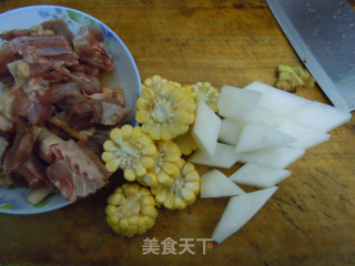 【萝卜老鸭汤】--润肺止咳消食的做法步骤：2