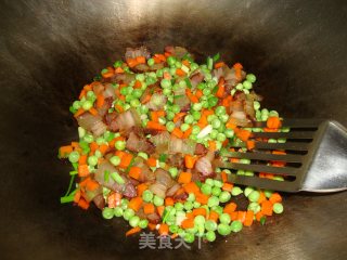 【糯米腊肉紫菜饭团】-----送给PP生日的祝福礼物的做法步骤：4