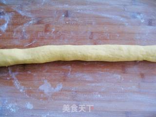 菊花馒头的做法步骤：3