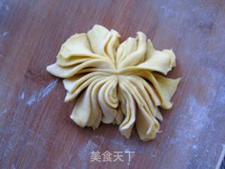 菊花馒头的做法步骤：13