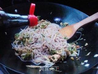 鸡丝白菜炒红米线的做法步骤：9