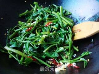 椒油芝麻空心菜的做法步骤：6