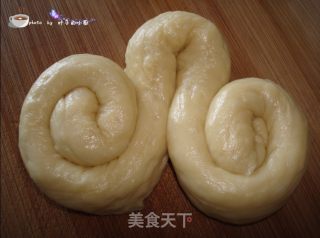 蝴蝶面包的做法步骤：12