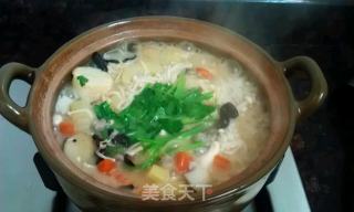 日本豆腐杂烩煲的做法步骤：4